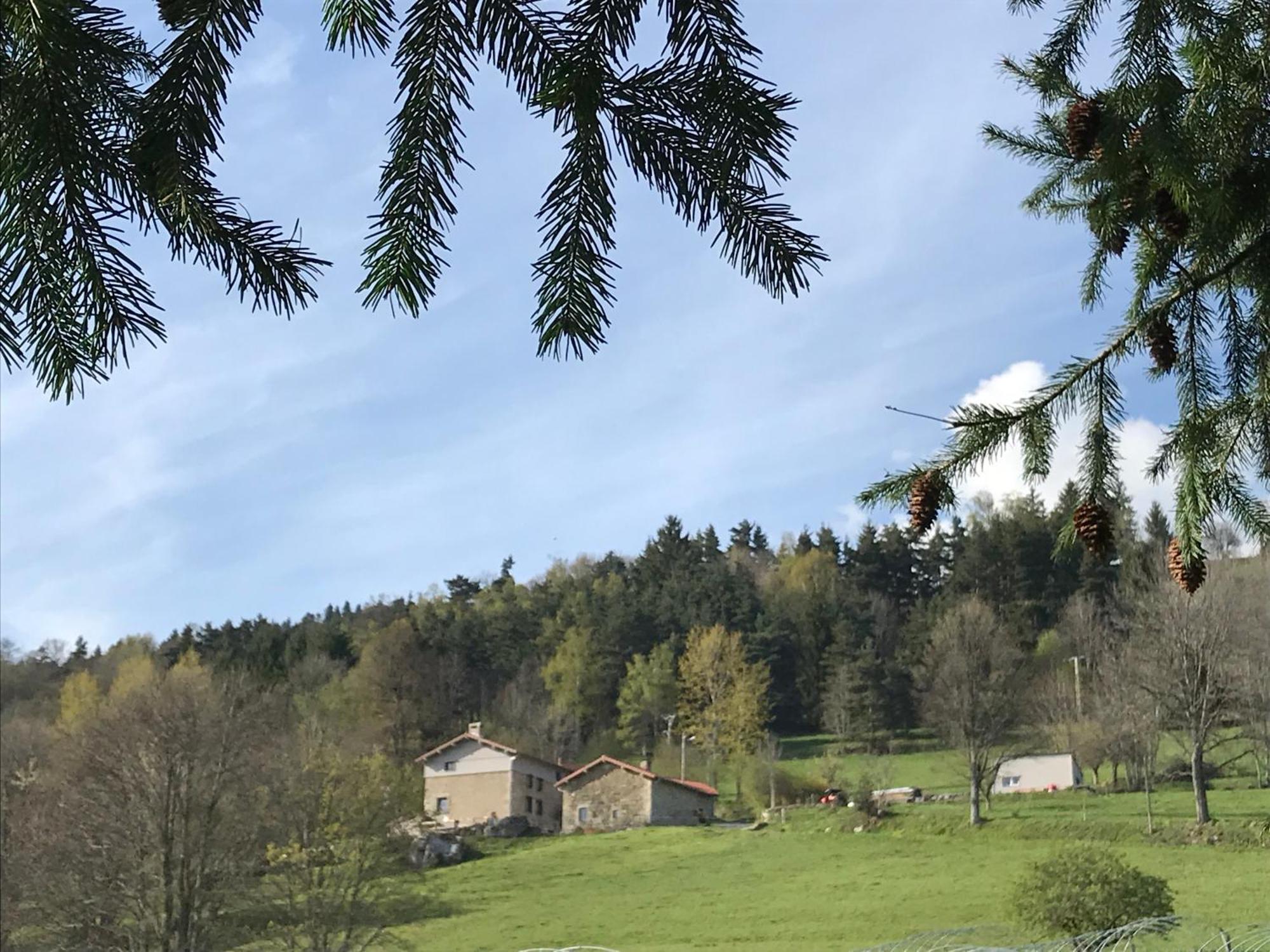 La Source D'En Haut Valcivieres Luaran gambar